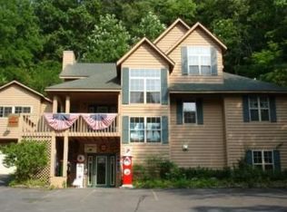 160 Glades Rd, Gatlinburg, TN 37738