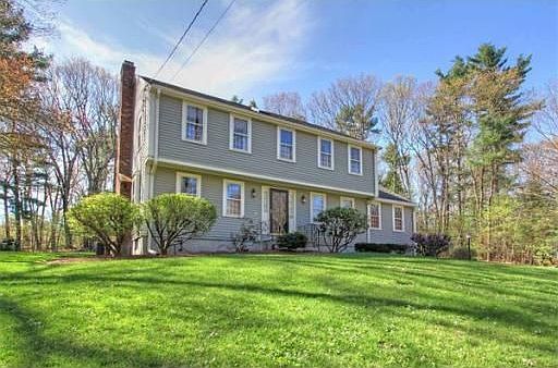 3rd image of 120 Woodland Dr