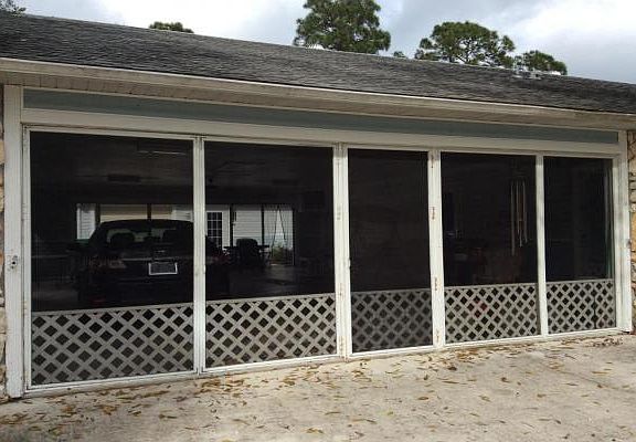 Home For Sale In Lakewood Park