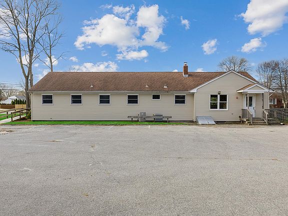 2nd image of 59 Ponquogue Ave