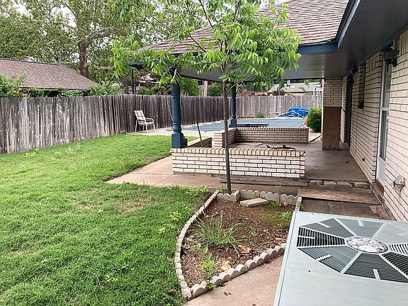 3rd image of 21 NW 58th St
