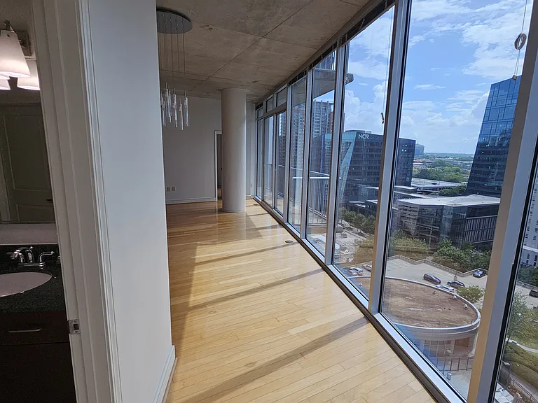 950 W Peachtree St NW #1503 — Photo 10