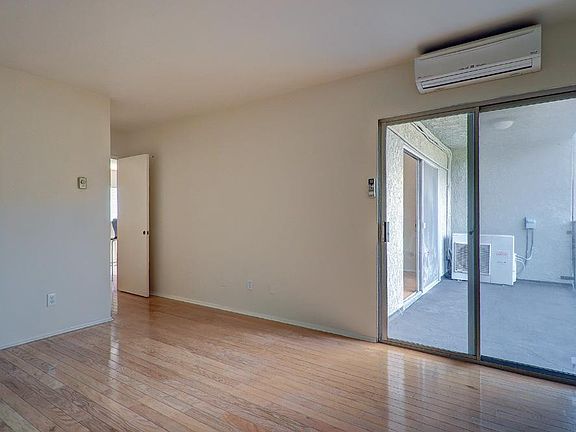 5th image of 9005 Cynthia St APT 409