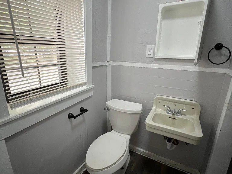 660 Riverside Dr #5 — Photo 11