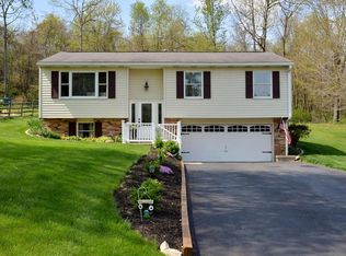 215 Ridge Rd, Butler, PA 16001