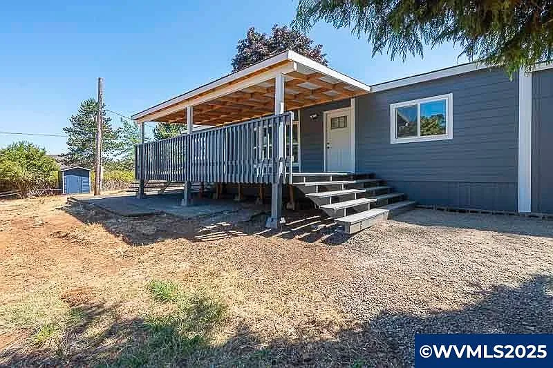 5686 Battle Creek Rd NE photo 1