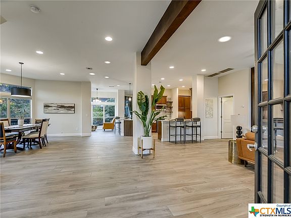 4th image of 350 Summer Hills Dr