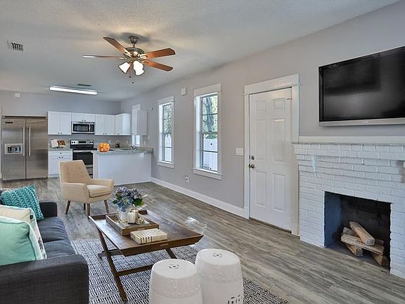 2nd image of 5705 N Taliaferro Ave