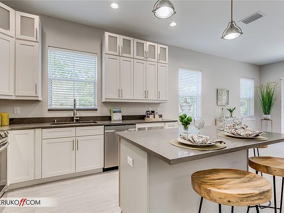 2nd image of 623 SW 12 Avenue #623