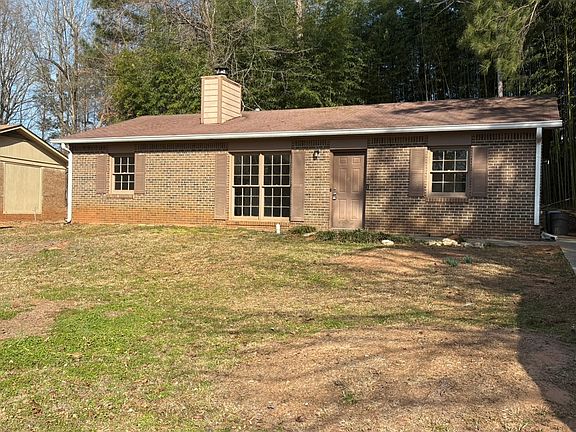 2nd image of 11 Brookfield Dr