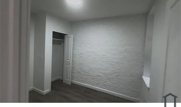 2859 N Ringgold St — Photo 11
