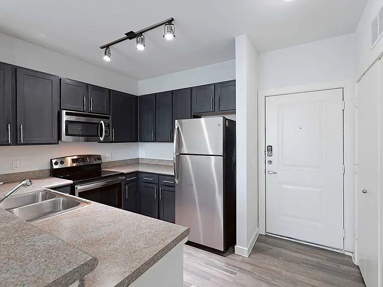 The District At Cypress Waters - Parson's Green — Photo 278