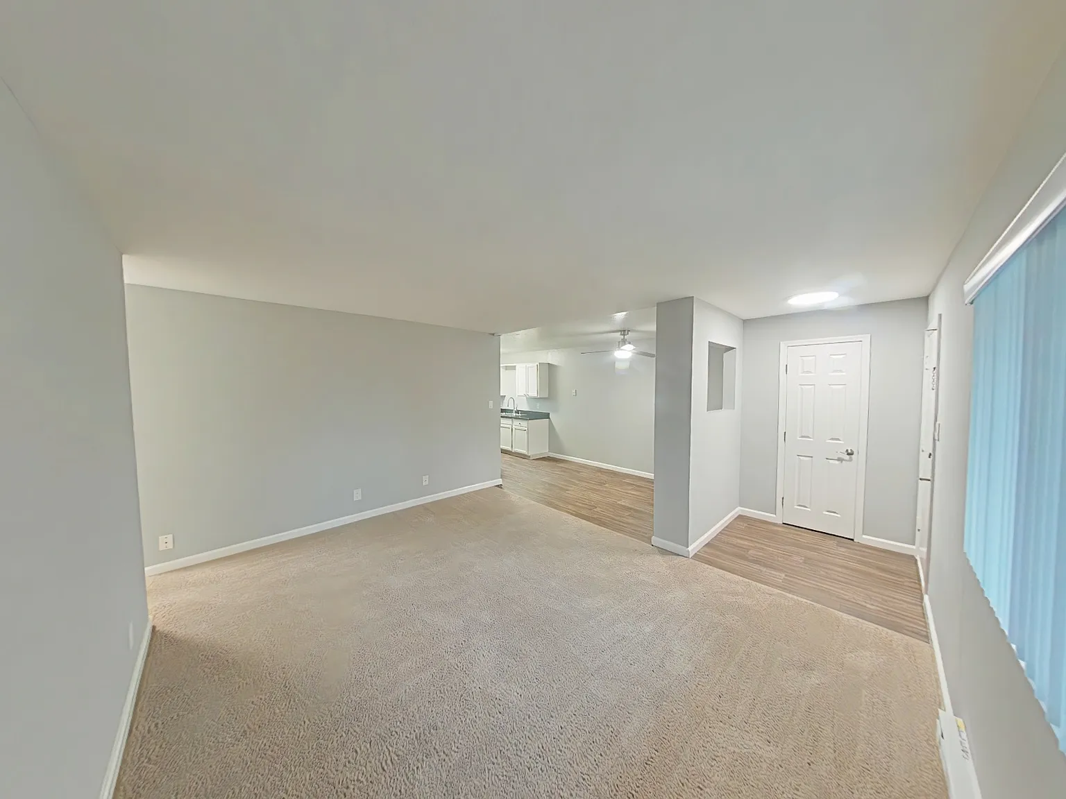 2 bed, 747 sqft, $3,295 — Photo 4