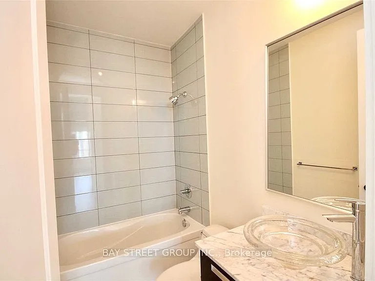 21 Balmuto St #2401 — Photo 10