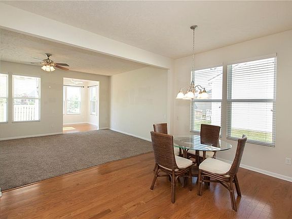5th image of 9139 Vernon Hl