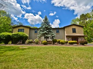 599 Fish Hill Rd, East Stroudsburg, PA 18301
