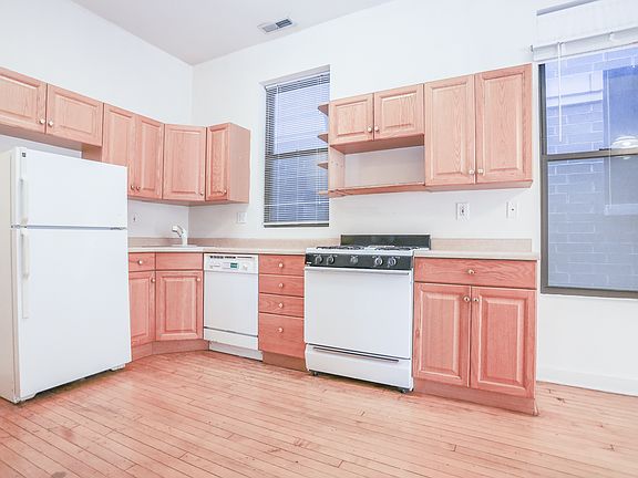 2nd image of 2246 W North Ave #2
