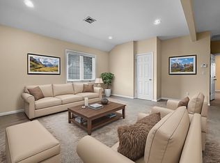33 Leo Ln, Deer Park, NY 11729