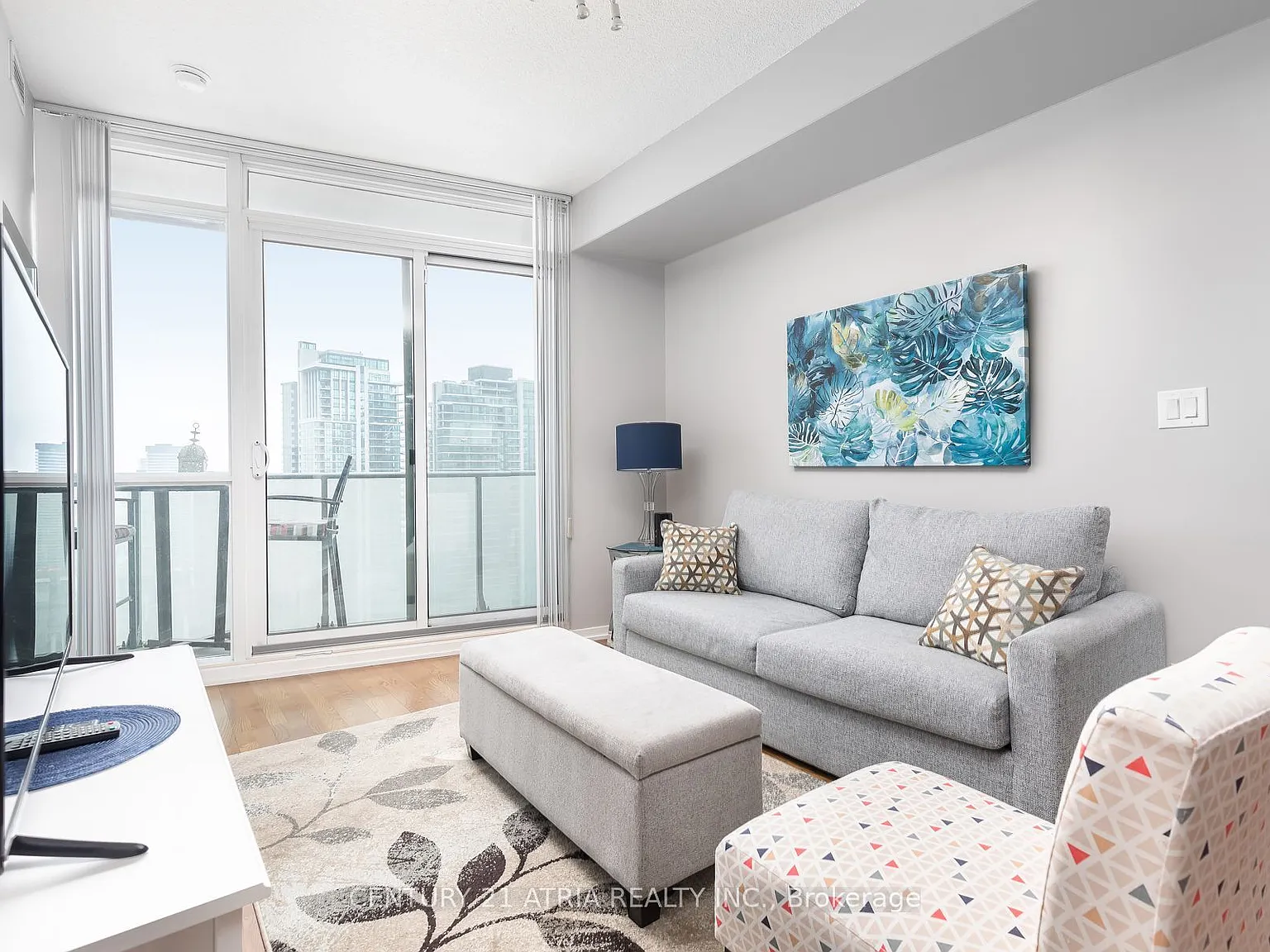2 bed, $2,900 — Photo 1
