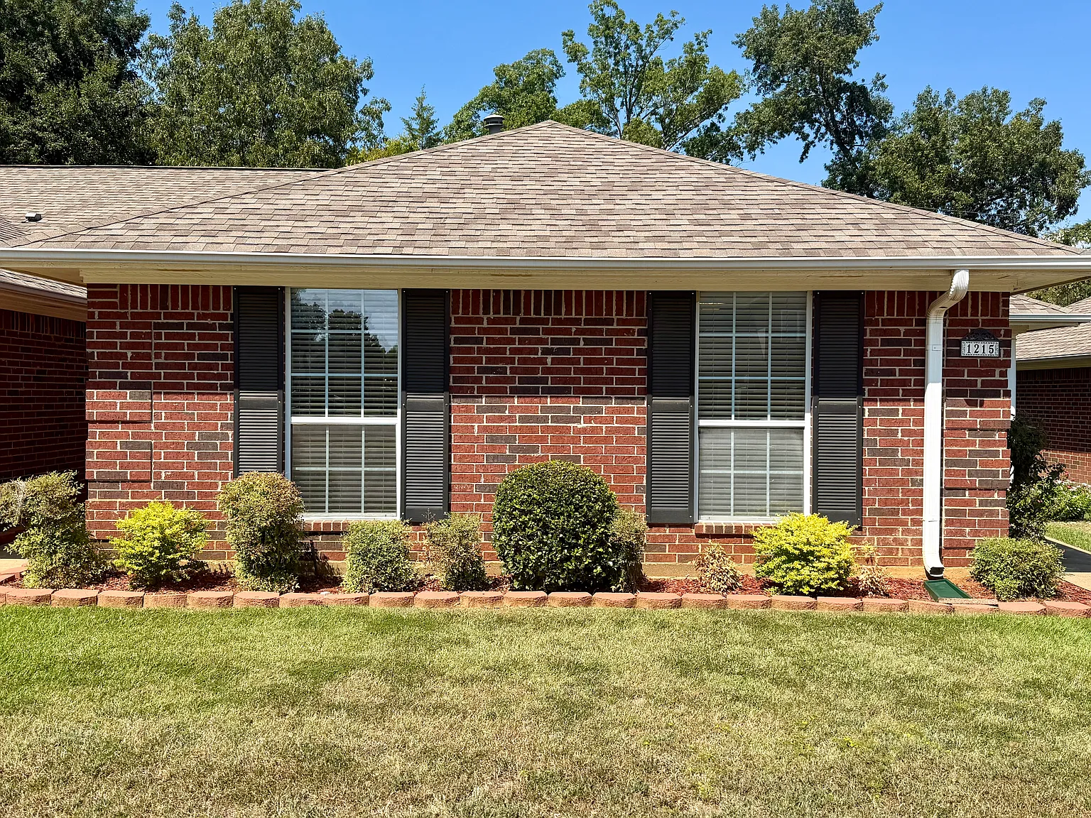 3 bed, 1405 sqft, $1,550 — Photo 1