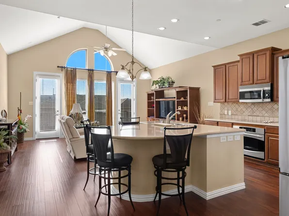 1912 Lantana Ln, Irving, TX 75063