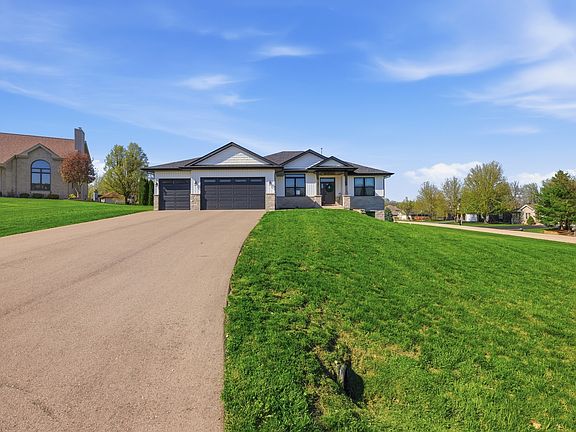 4th image of 391 Teaberry Ct