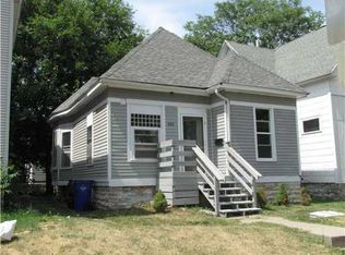 523 12th St SE, Cedar Rapids, IA 52403