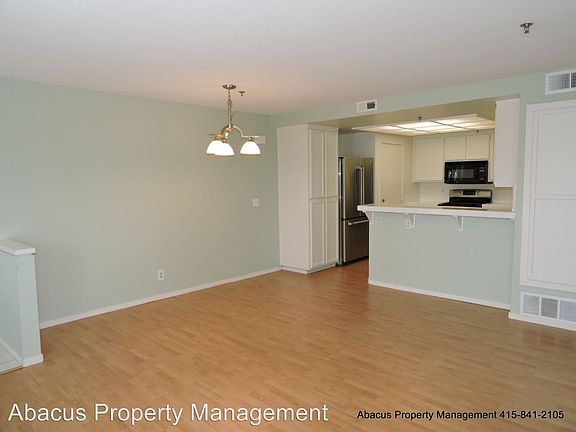 3rd image of 1111 Brittany Ln