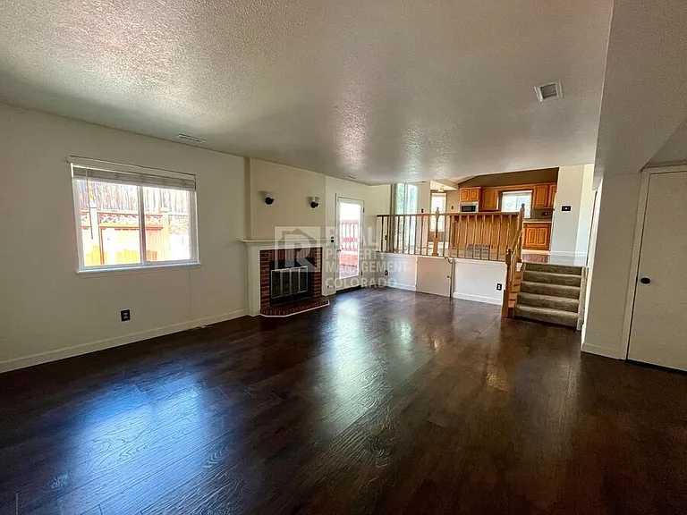 3710 Hickory Hill Dr — Photo 7