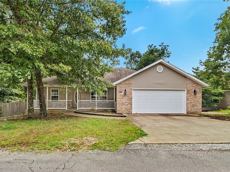 1st image of 29 Lord Nelson Dr