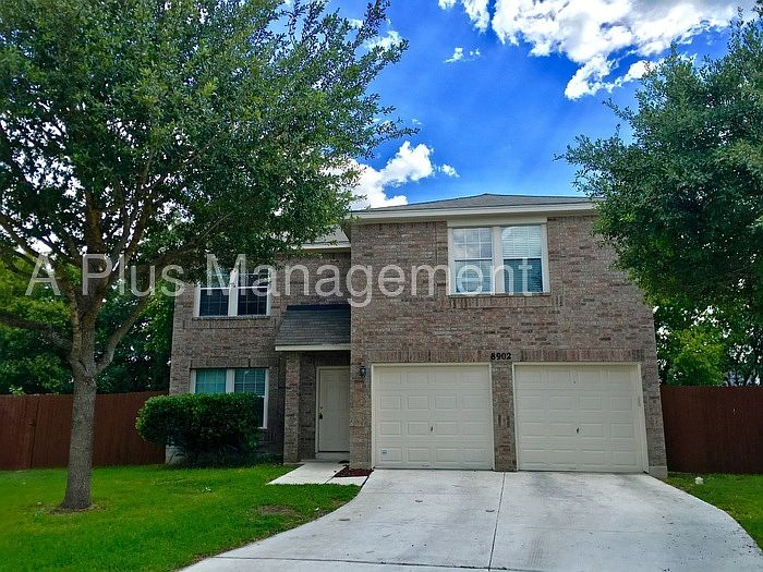 1st image of 8902 Oakwood Ct