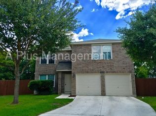 8902 Oakwood Ct, San Antonio, TX 78240