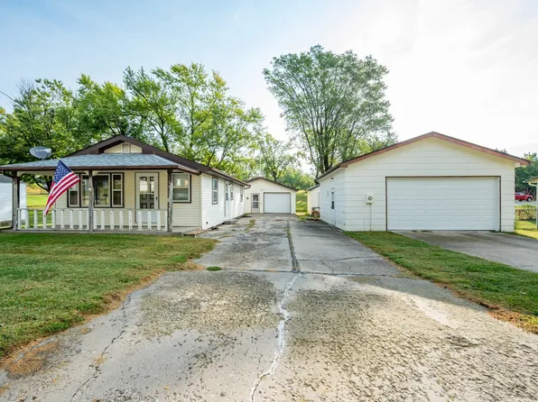 612 E 6th St S, Newton, IA 50208