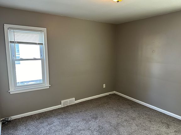 2nd image of 17520 Toepfer Dr
