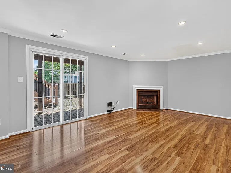 6453 Linleigh Way — Photo 26