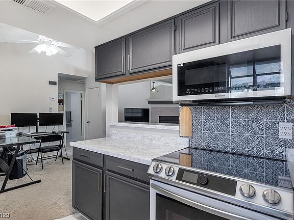 5th image of 5375 Shake Ct Unit 203