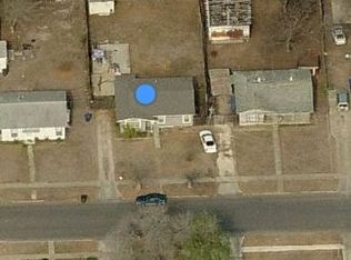 123 E Hutchins Pl, San Antonio, TX 78221
