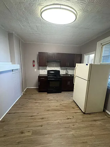 383 Central Ave #1B Photo 1