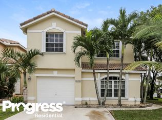6896 Long Key St, Lake Worth, FL 33467