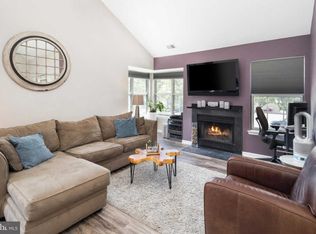 272 Andover Pl, Robbinsville, NJ 08691