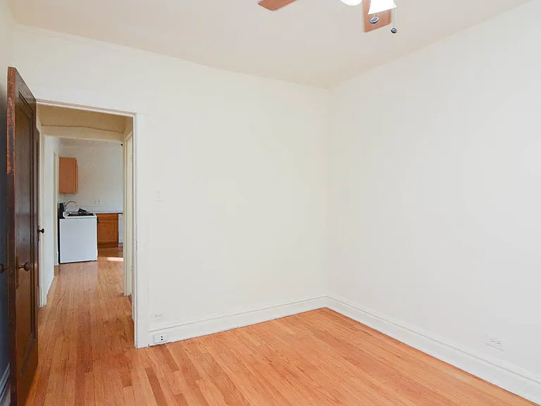 4309 N Francisco Ave #F2 — Photo 17