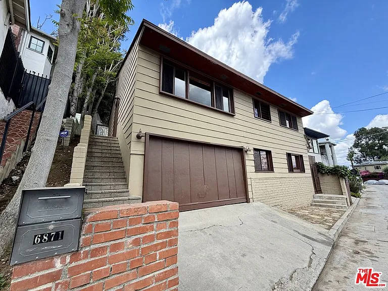 6871 Pacific View Dr — Photo 6