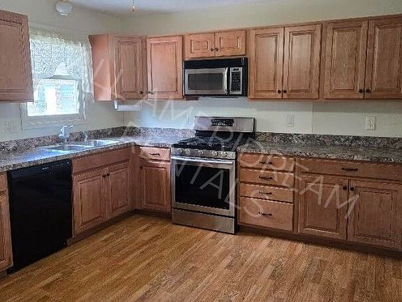 5th image of 116 Edward St