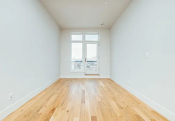 3rd image of 785 Dekalb Ave APT 5F