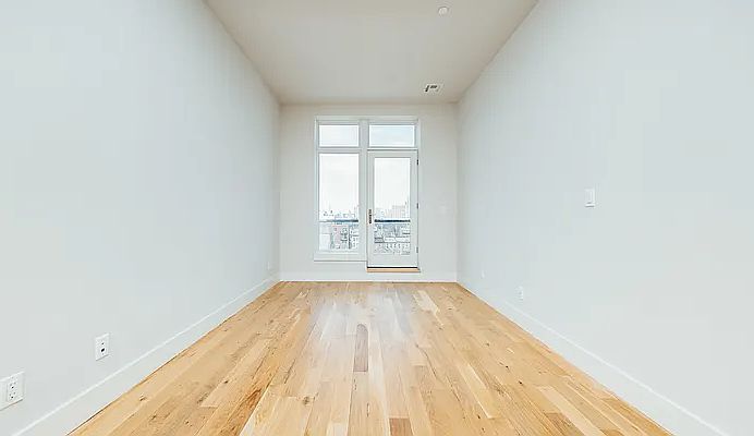 2nd image of 699 Lafayette Ave #4A