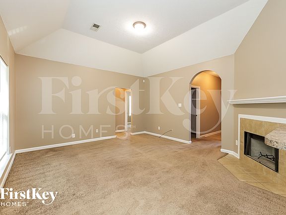 3rd image of 3931 Neyland Valley Dr