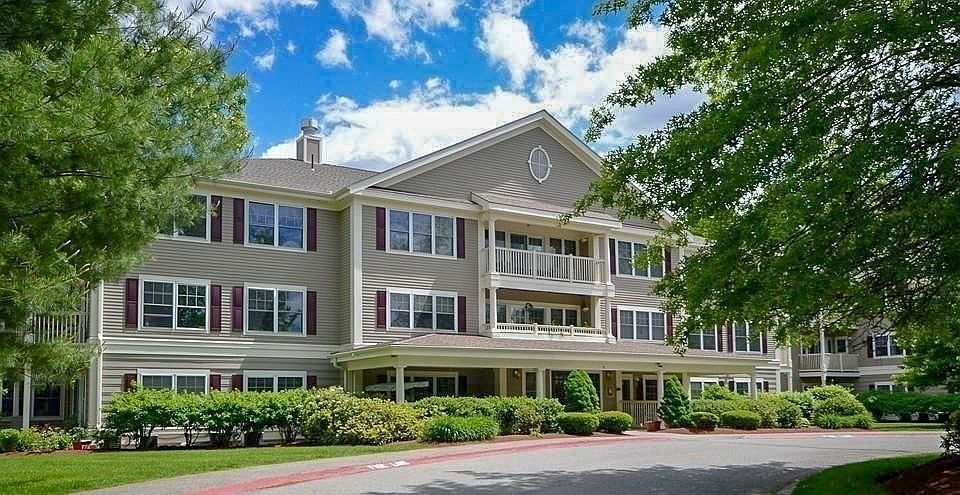 1st image of 34 Meeting House Ln APT 203