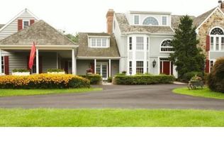 4 Treble Ln, Malvern, PA 19355