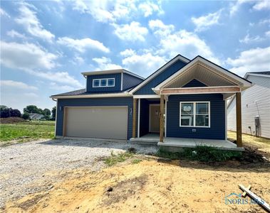 5022 Easton Dr, Oregon, OH, 43616