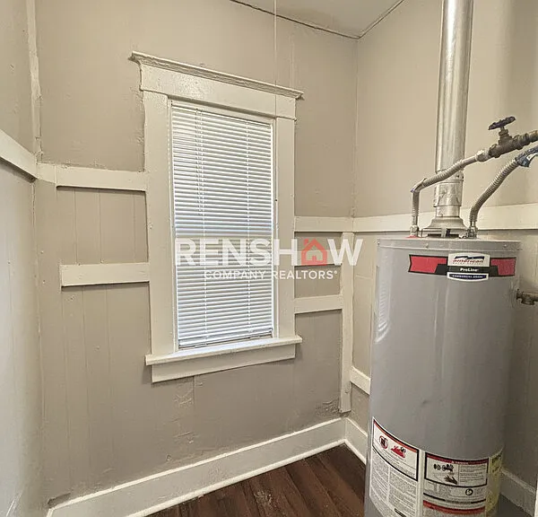696 Decatur St — Photo 16